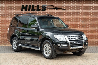 Mitsubishi Shogun 2015