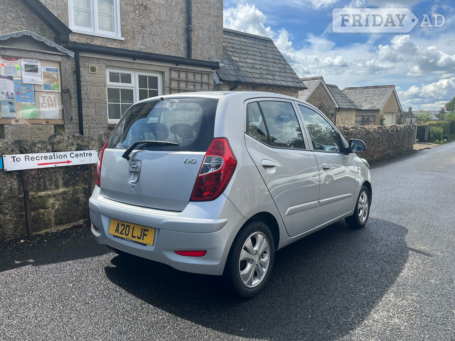 Hyundai i10 2013 - Cars in Newport