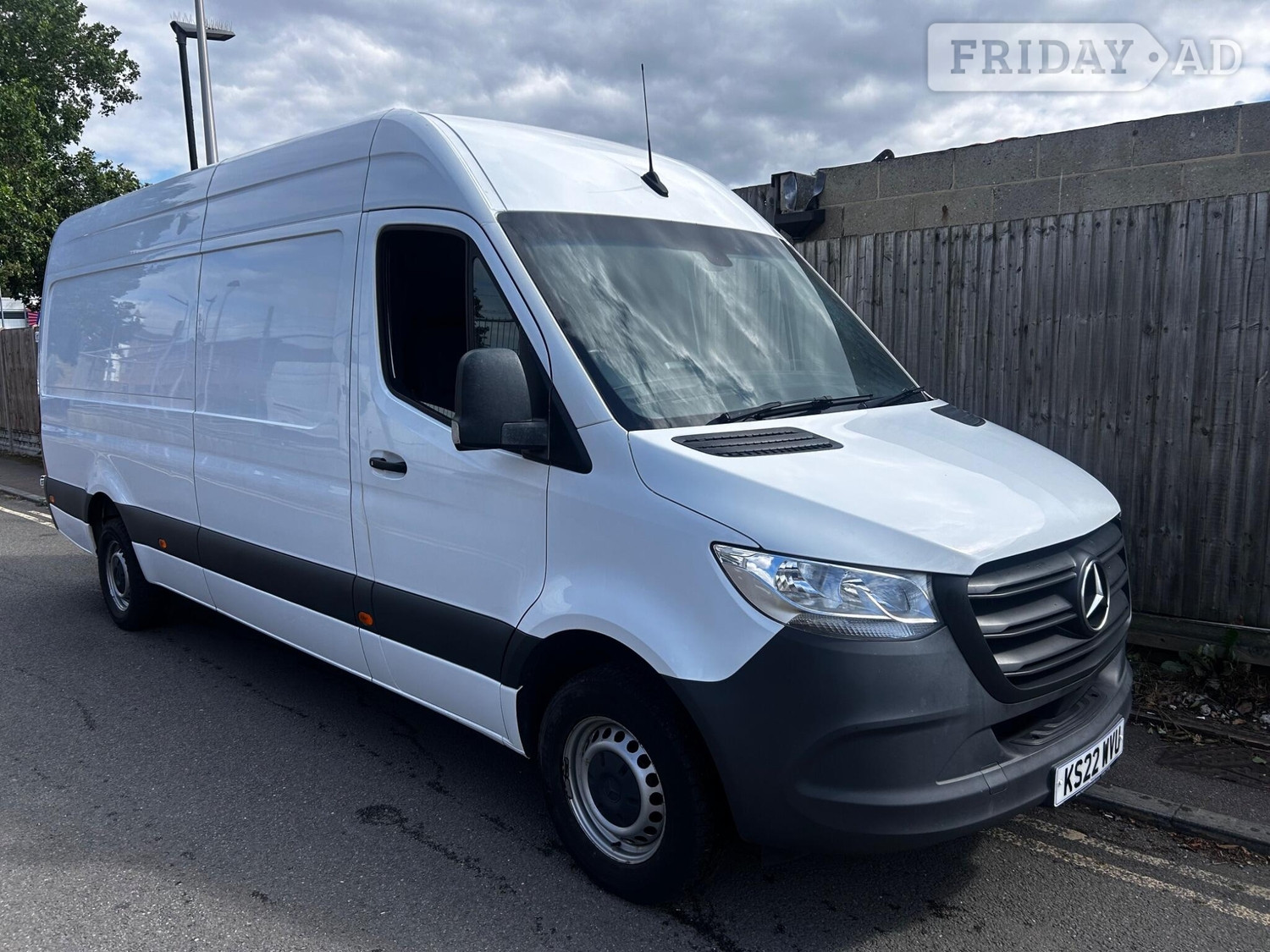 [ berth ]Mercedes-Benz Sprinter