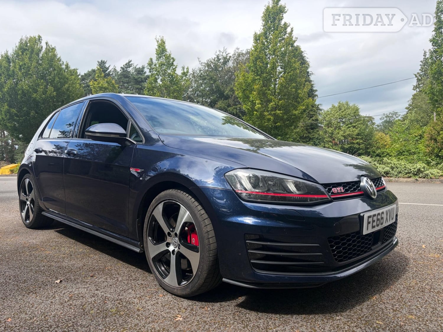 Volkswagen Golf 2016 in Hook