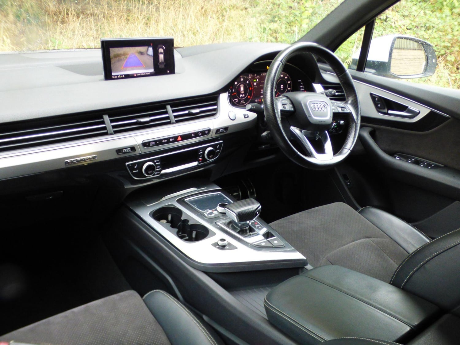 [ berth ]Audi Q7