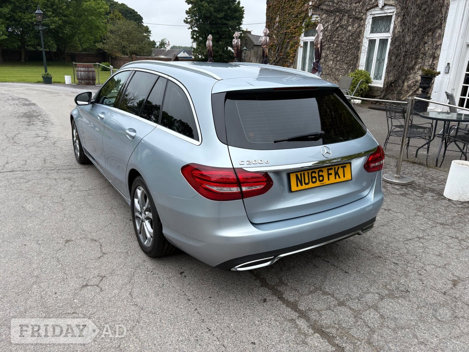 [ berth ]Mercedes-Benz C Class