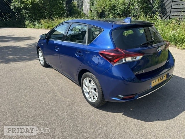 Toyota Auris 2017 - Cars