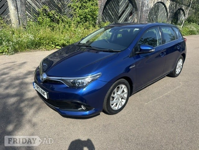 Toyota Auris 2017 - Cars in Broxbourne