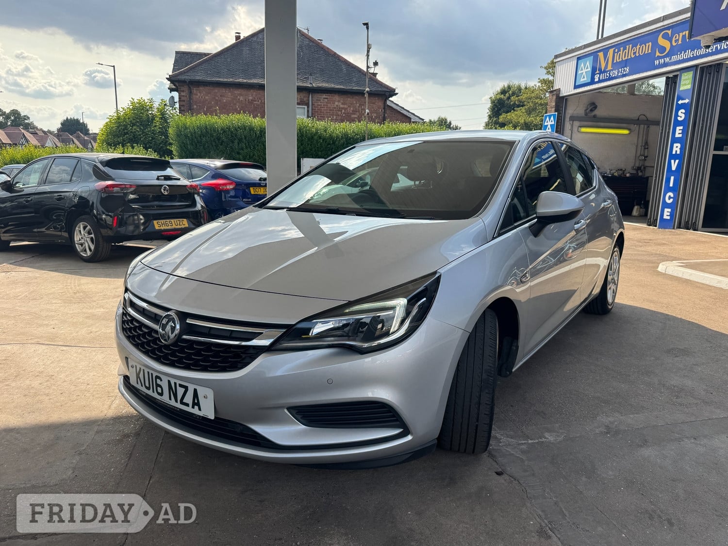 [ berth ]Vauxhall Astra