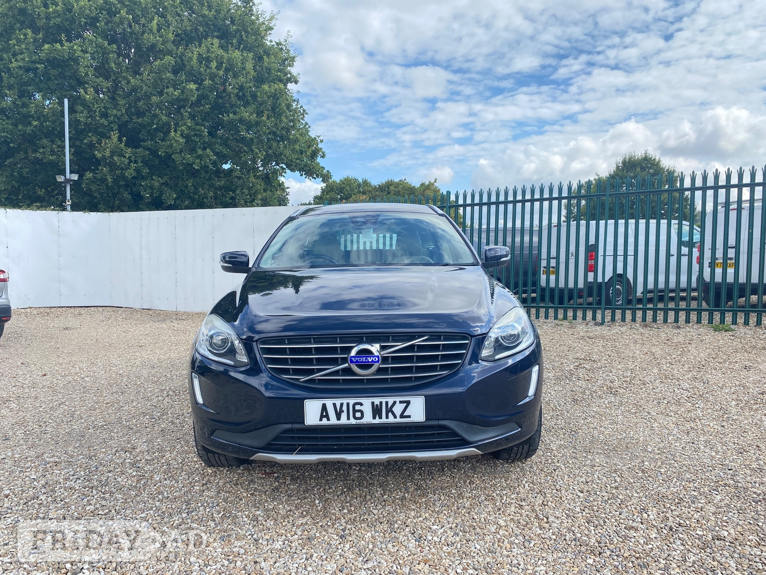 [ berth ]Volvo XC60
