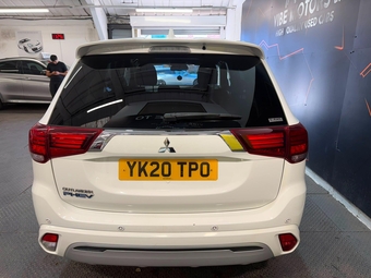 Mitsubishi Outlander 2020