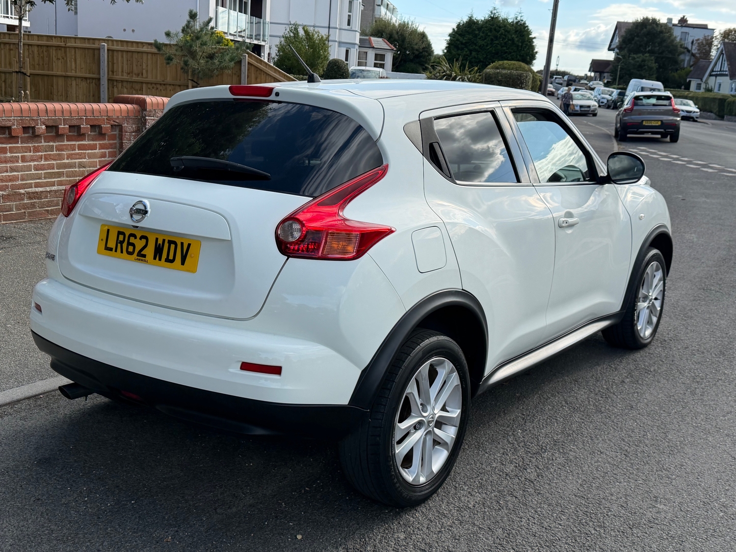 Nissan Juke 2012 - Cars