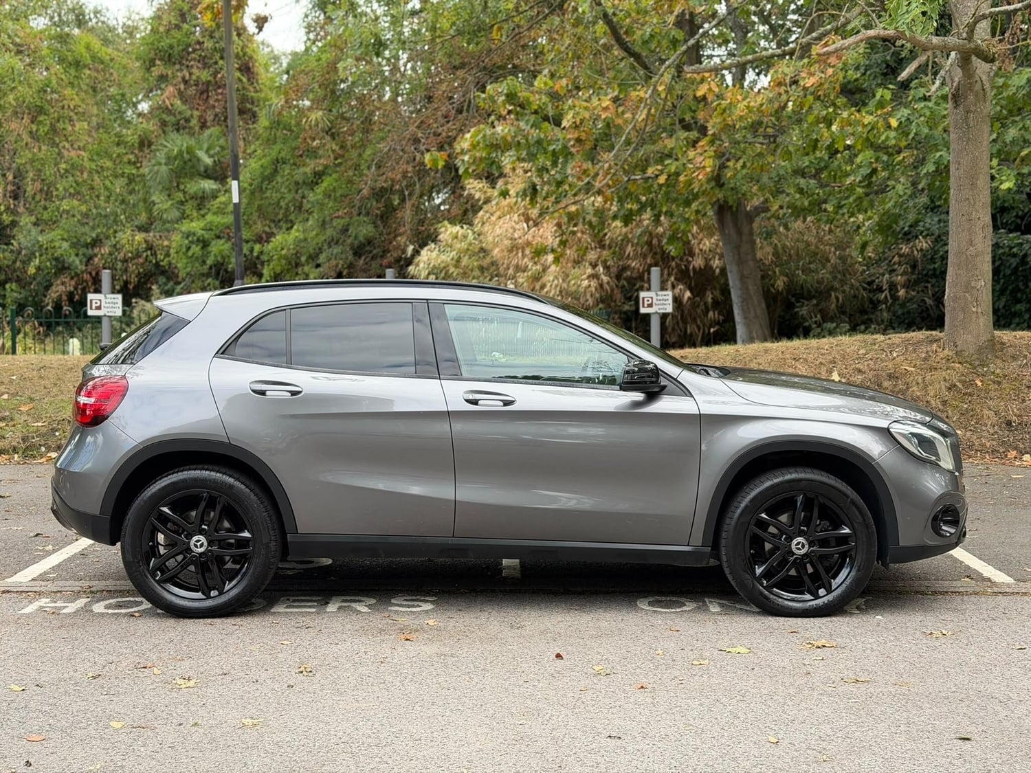 [ berth ]Mercedes-Benz GLA