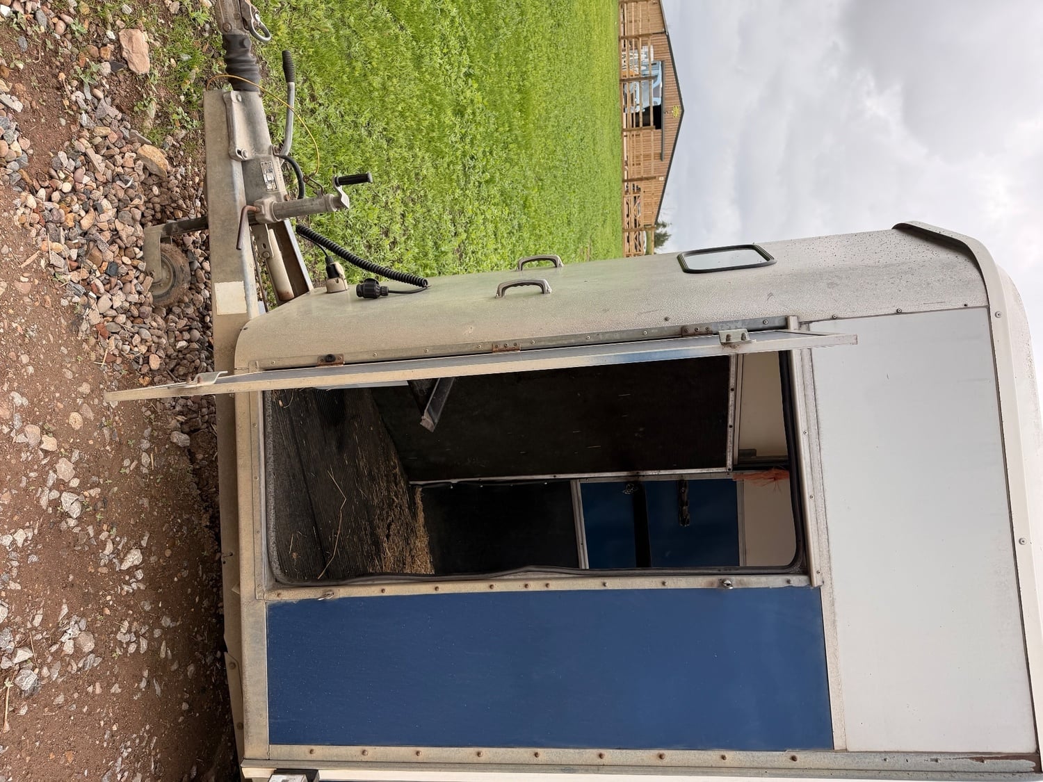 [ berth ]Ifor Williams HB505