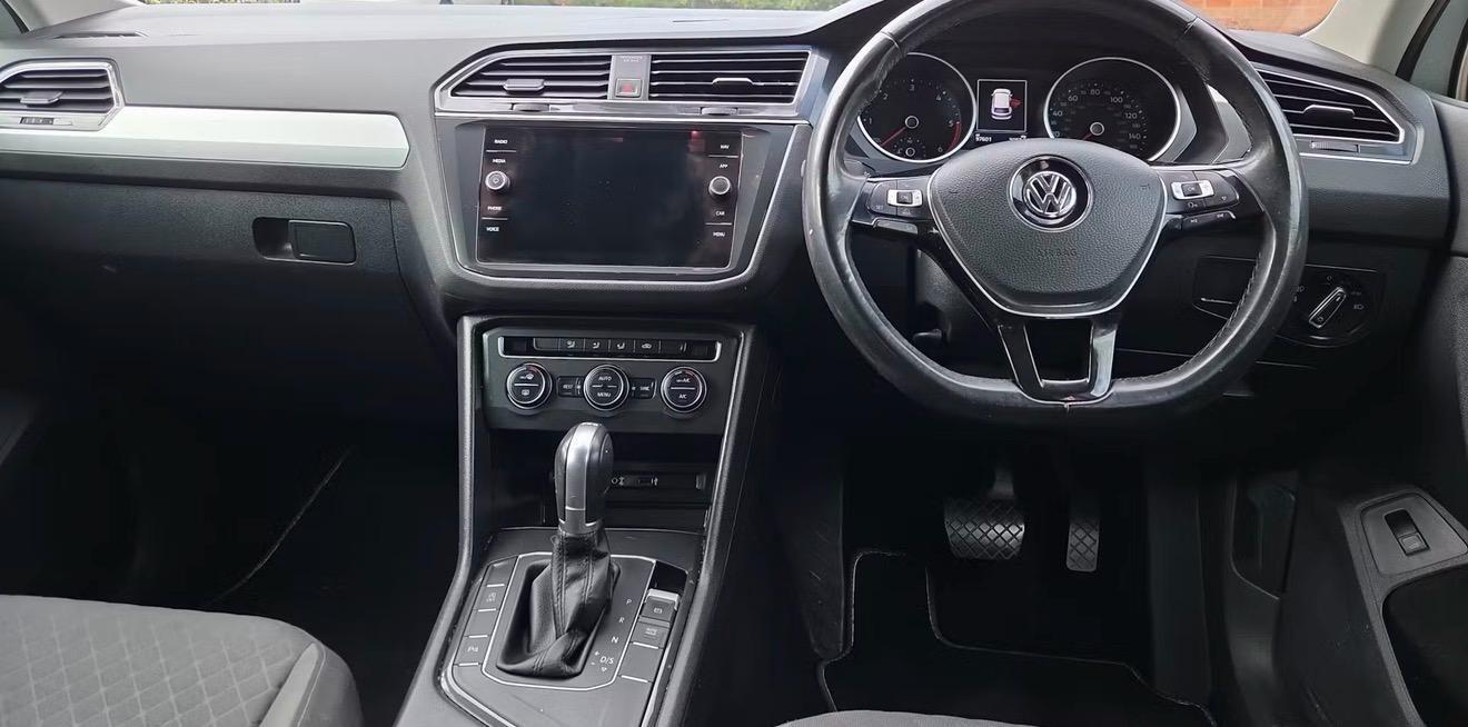 Volkswagen Tiguan 2017 - Cars