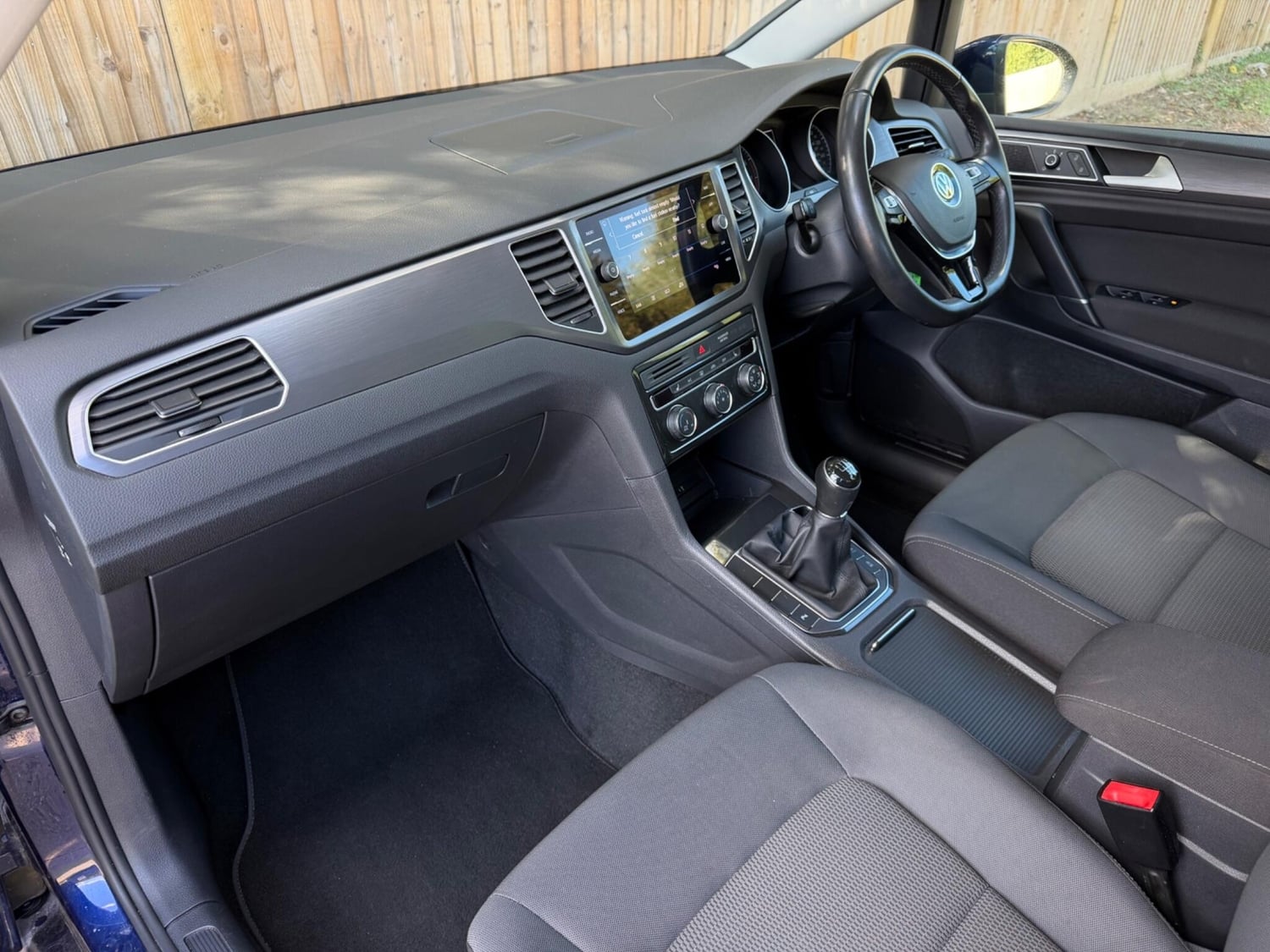 [ berth ]Volkswagen Golf SV