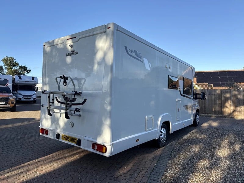 [4 berth ]Elddis Majestic 255