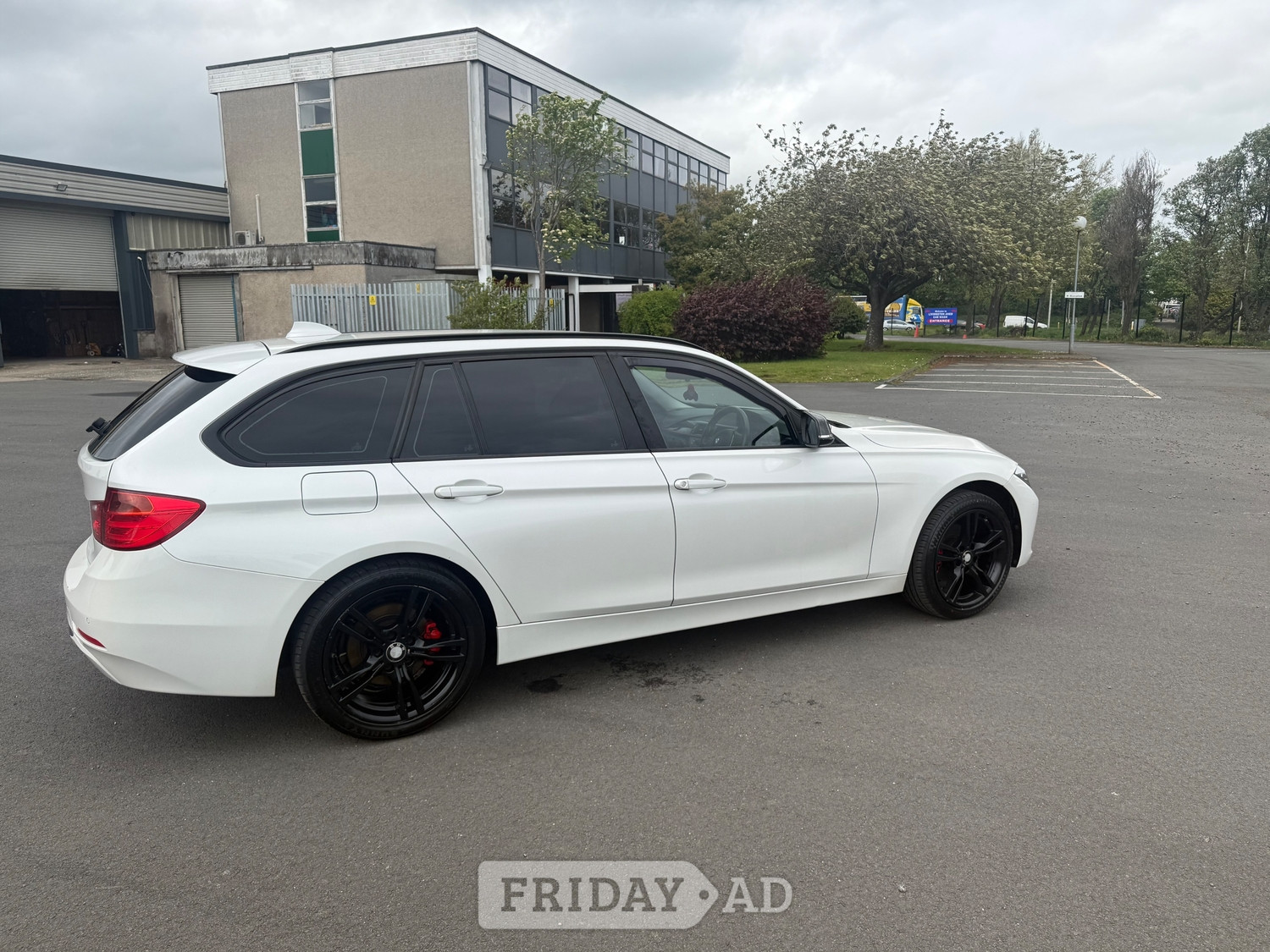 BMW 3 Series 2014 - Cars in Livingston