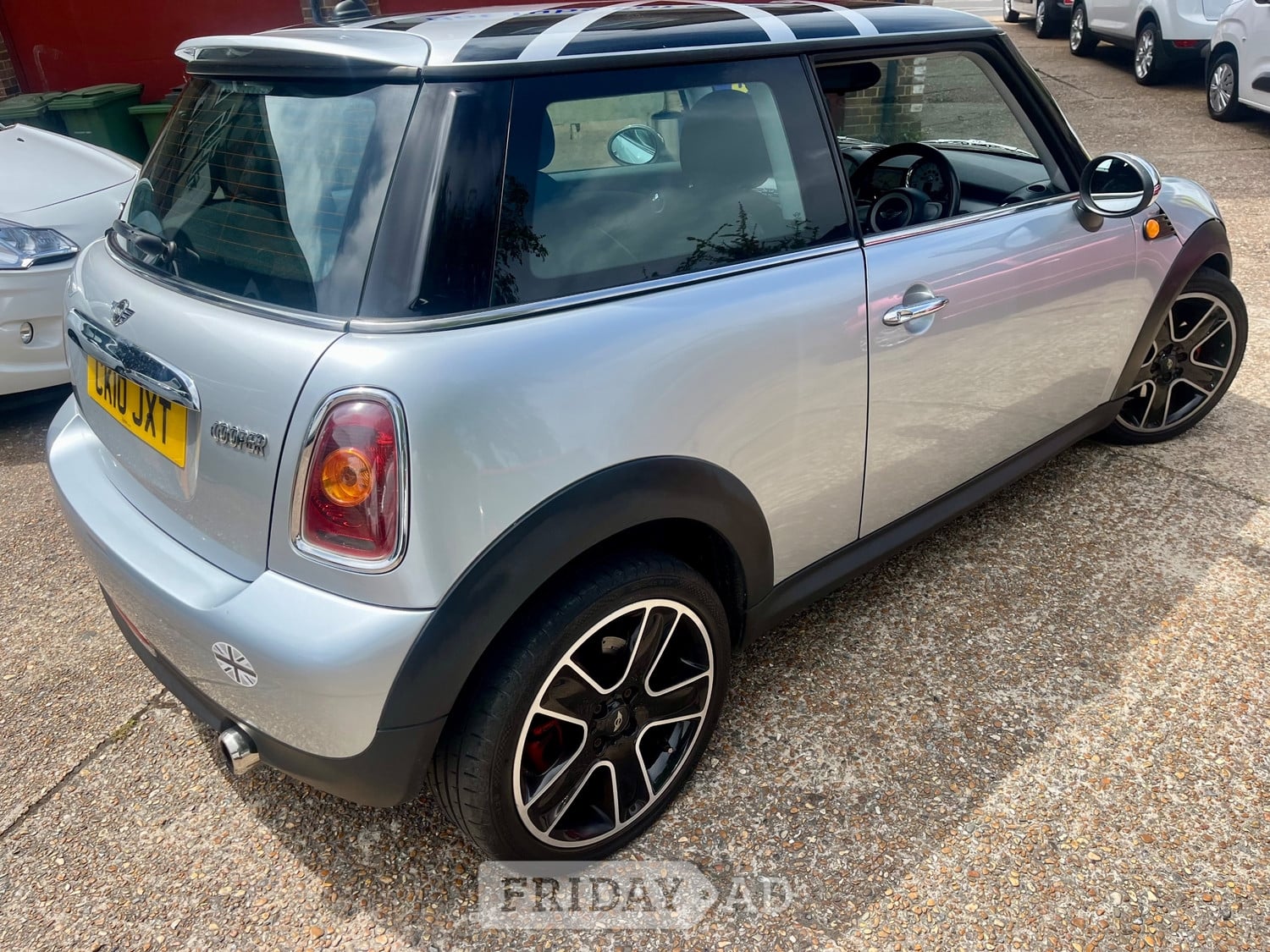 [ berth ]Mini Hatch