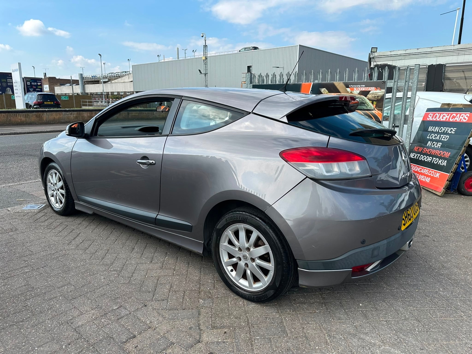 [ berth ]Renault Megane