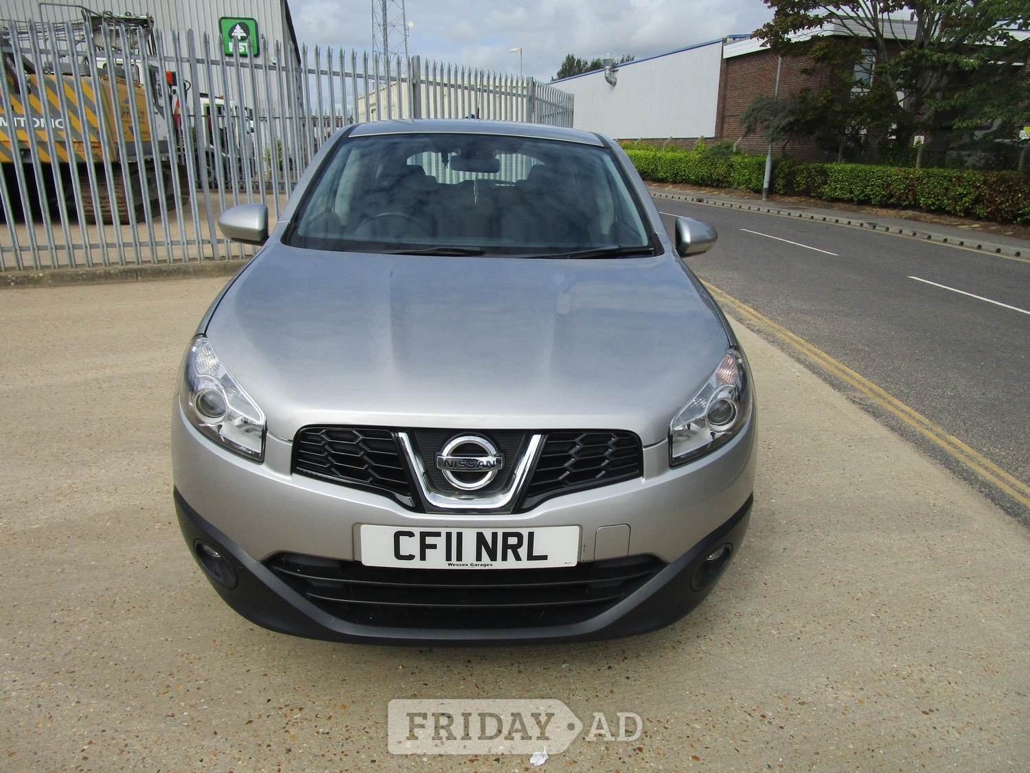Nissan Qashqai 2011 - Cars
