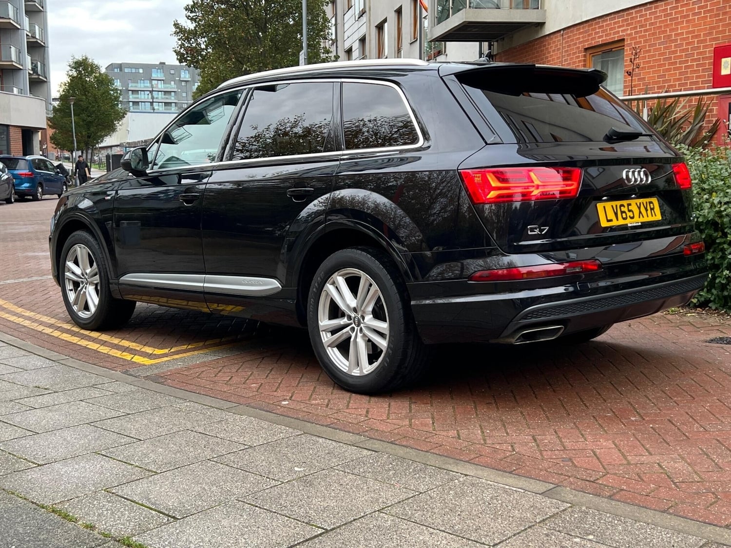 Audi Q7 2015 - Cars in Wembley