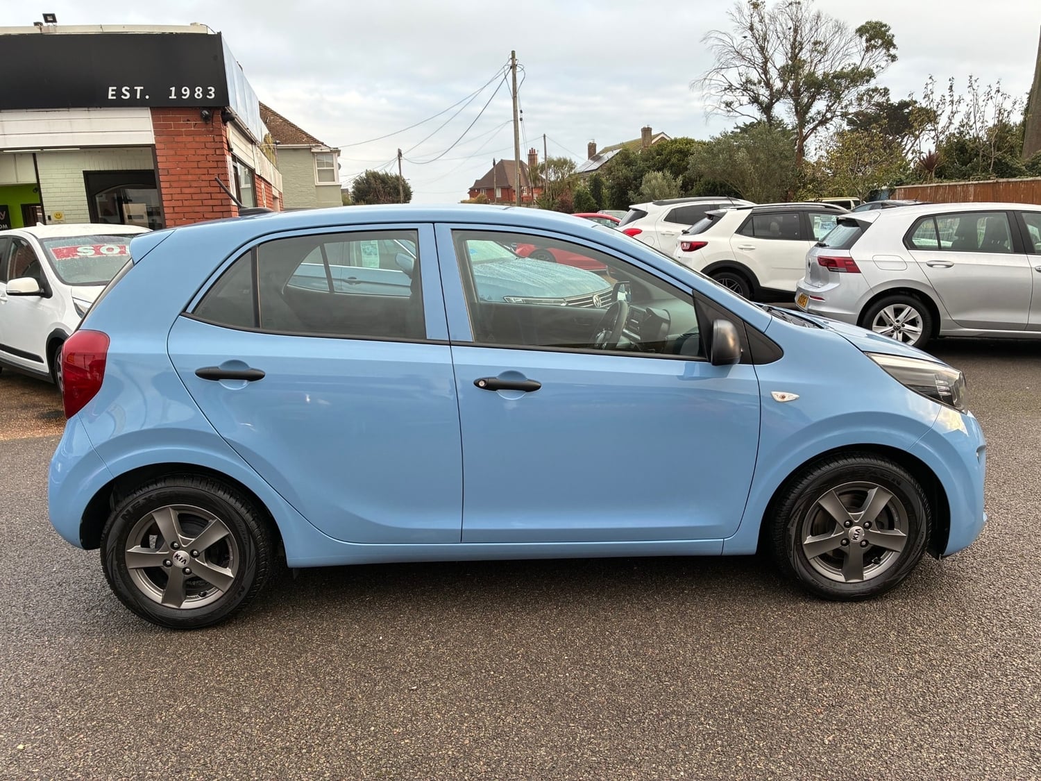 Kia Picanto 2021 - Cars