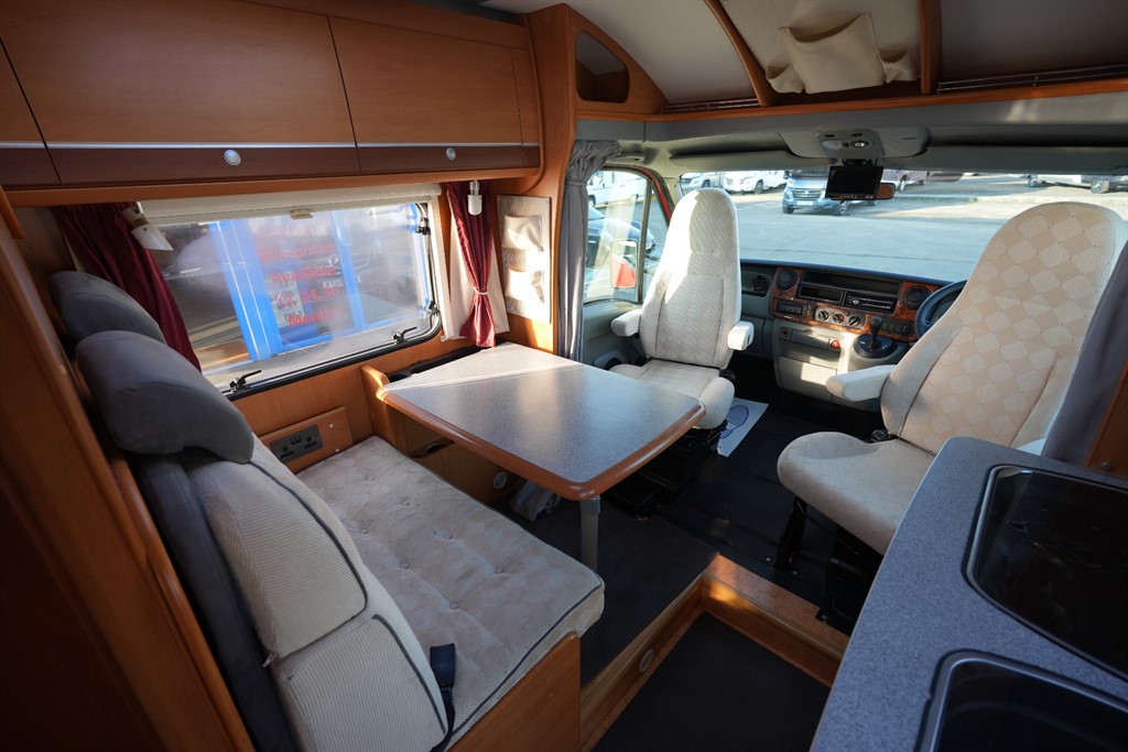 Dethleffs Globetrotter ESPRIT RT RENAULT AUTO 3 BERTH 4 TRAVEL SEAT MOTOR 2009 for sale - Motorhomes & Caravans in Haywards Heath