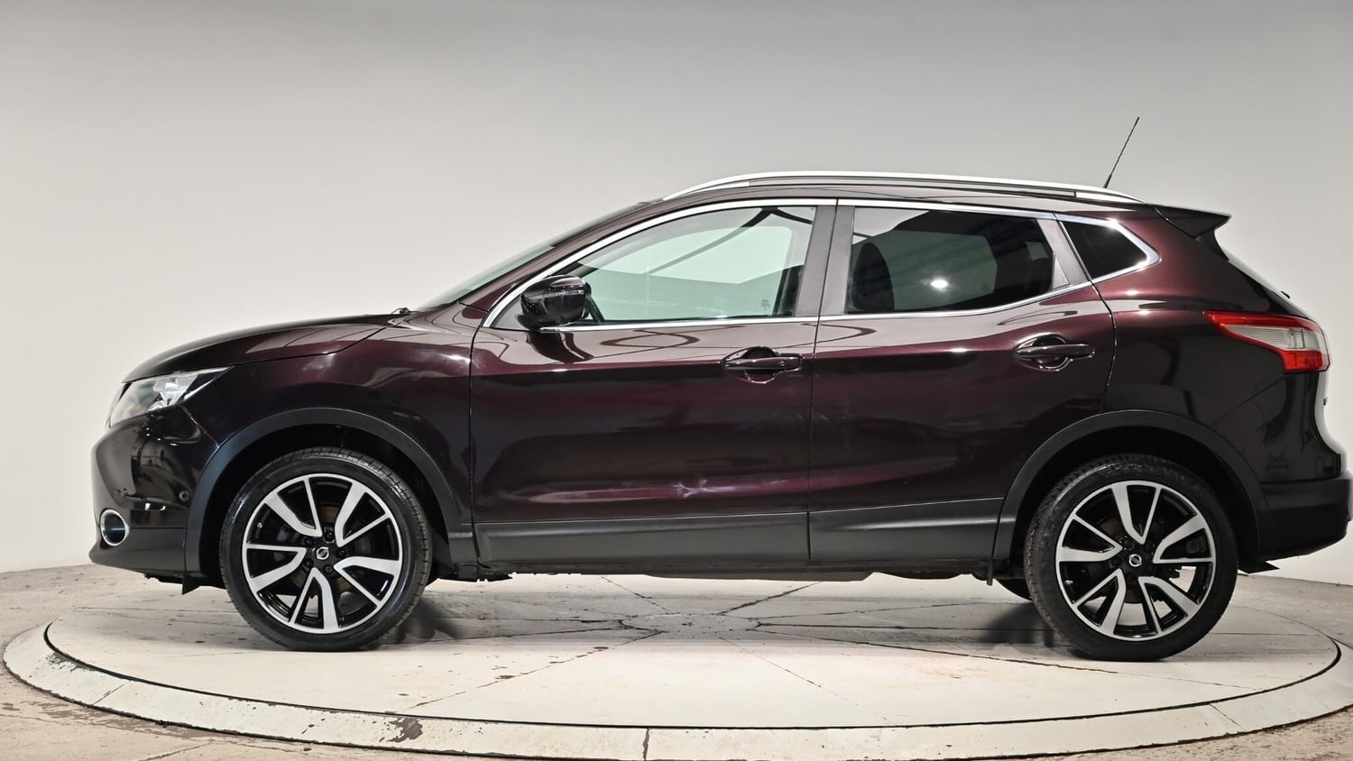 [ berth ]Nissan Qashqai