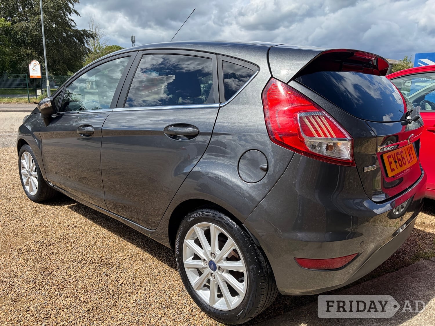 [ berth ]Ford Fiesta