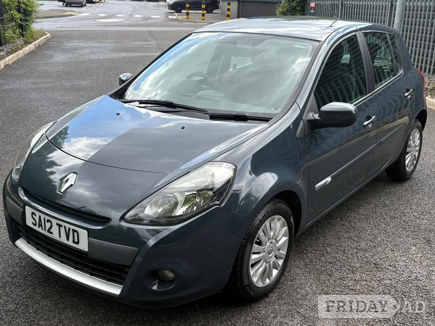 Renault Clio 2012 in Bolton