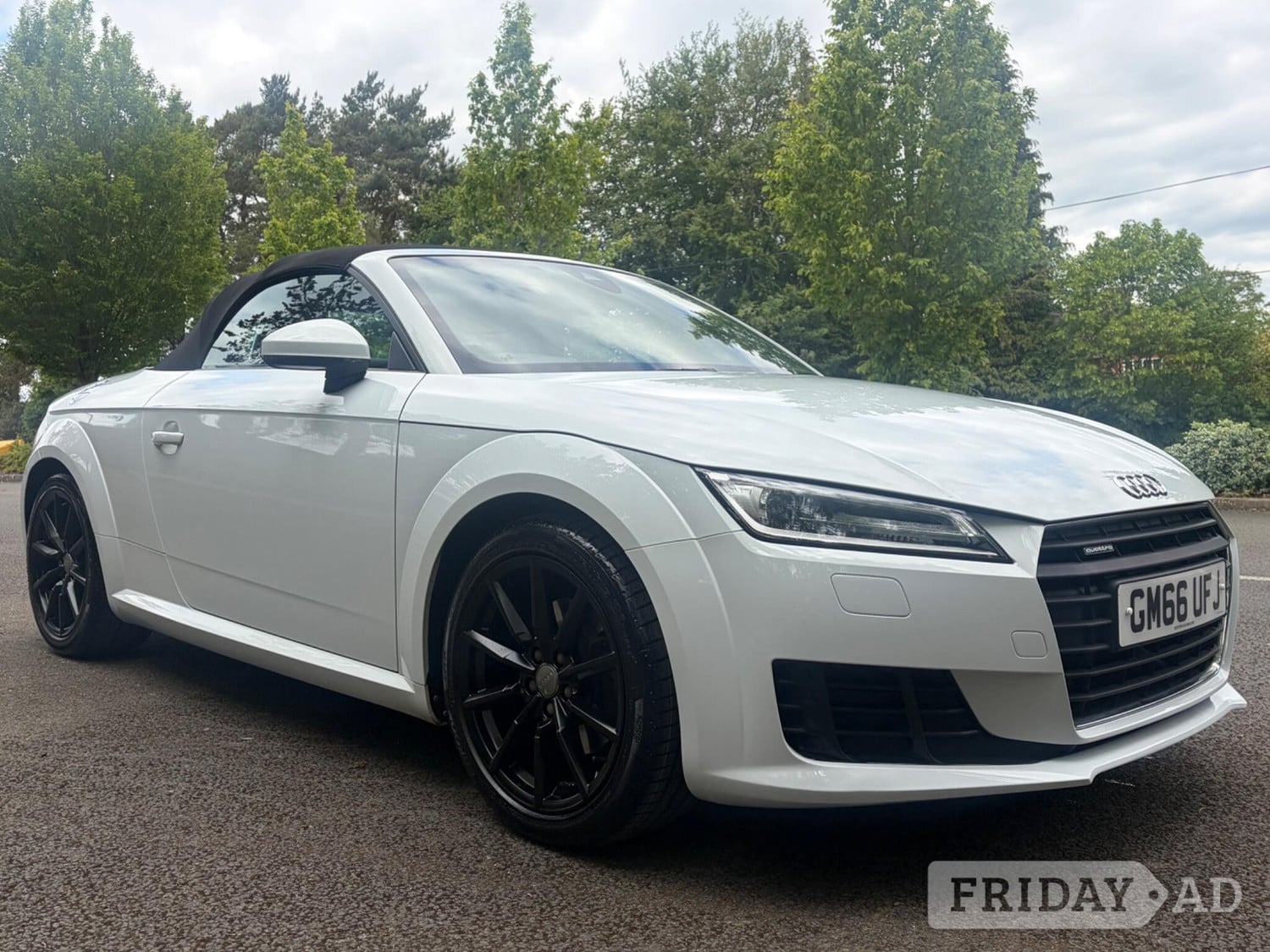 Audi TT Hook
