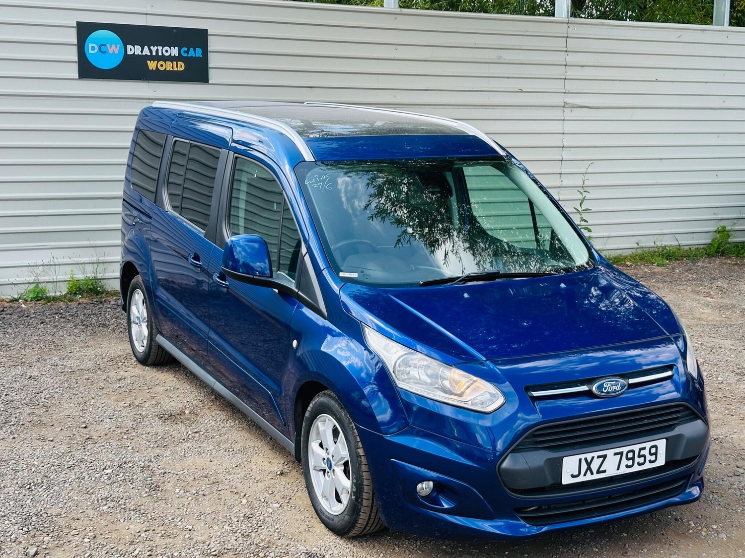 Ford Grand Tourneo Connect 2016 - Cars in Hillingdon