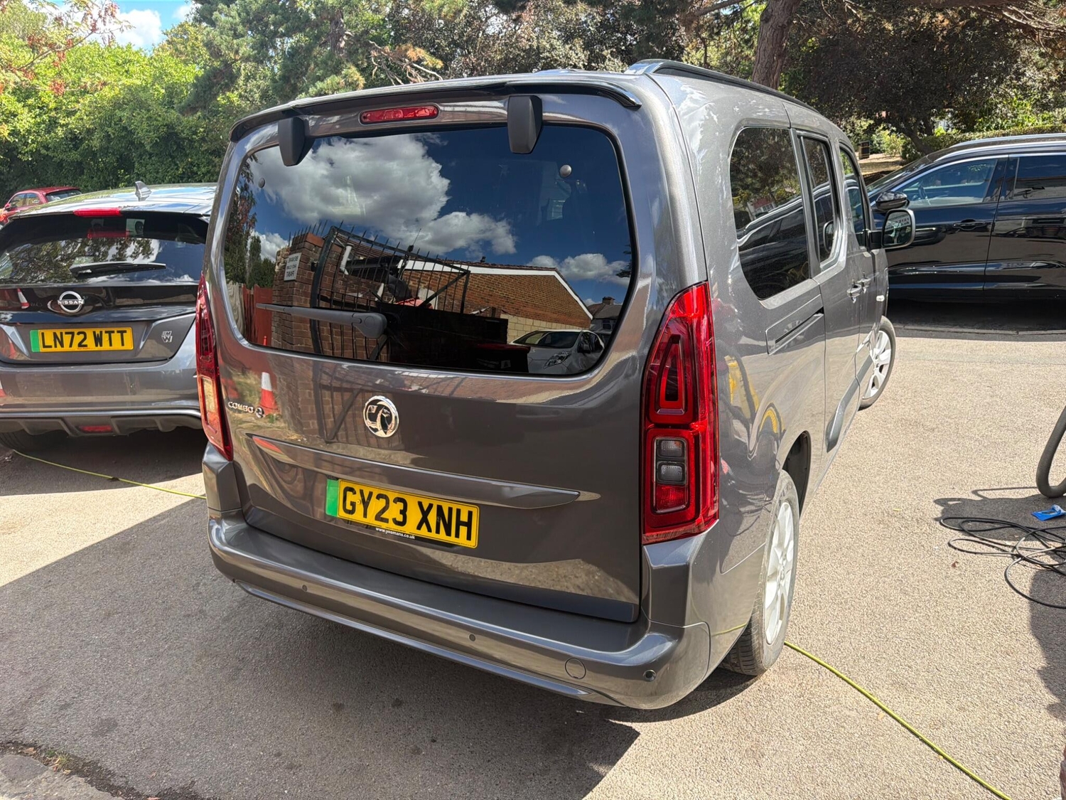 Vauxhall Combo Life 2023 - Cars in Sutton