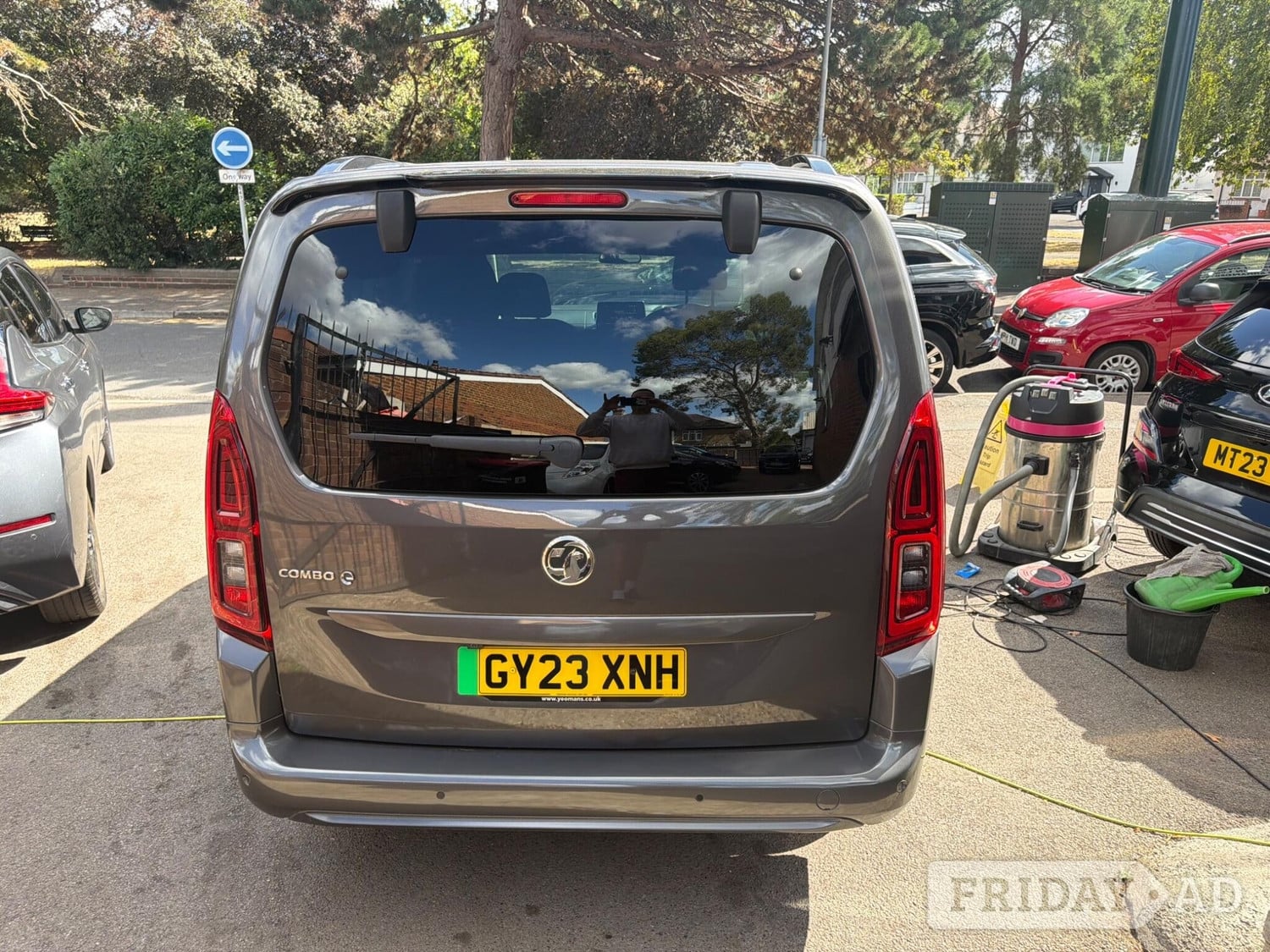 Vauxhall Combo Life 2023 - Cars