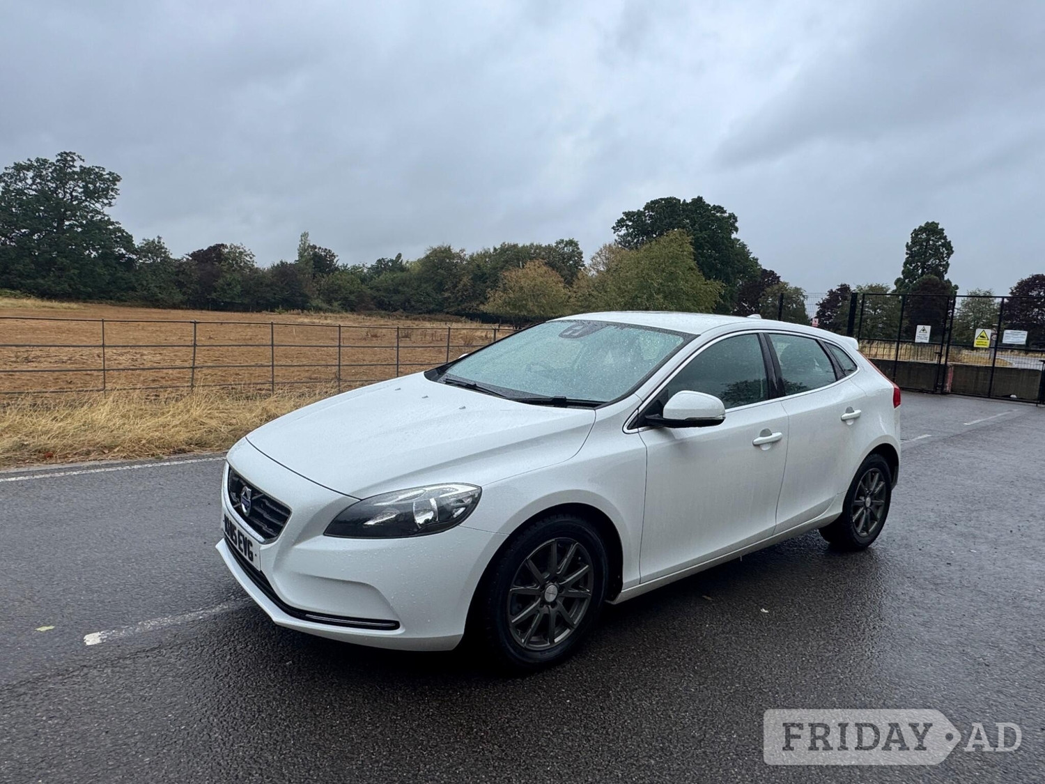 [ berth ]Volvo V40