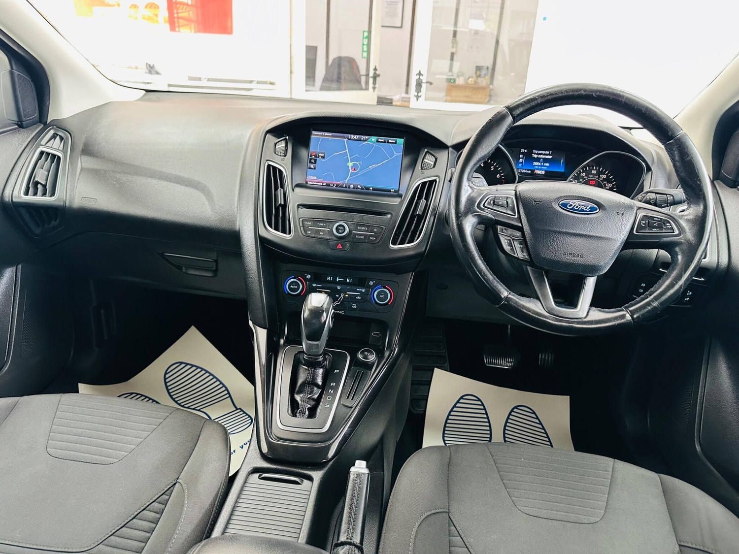 [ berth ]Ford Focus