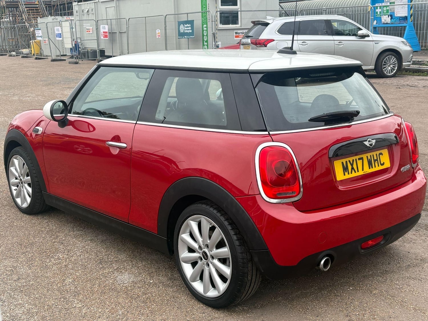 Mini Hatch 2017 - Cars in East Molesey