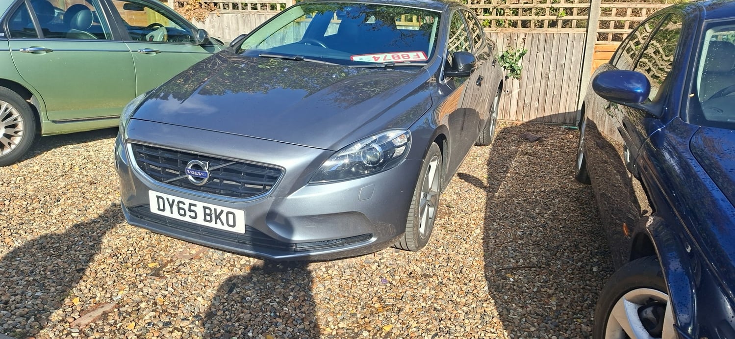 [ berth ]Volvo V40