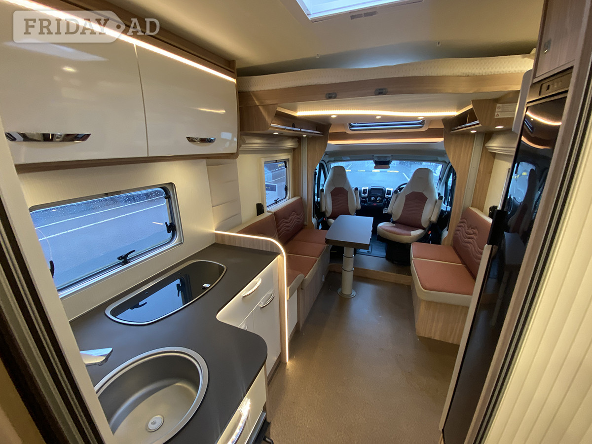 [4 berth ]Burstner Delfin T680 G