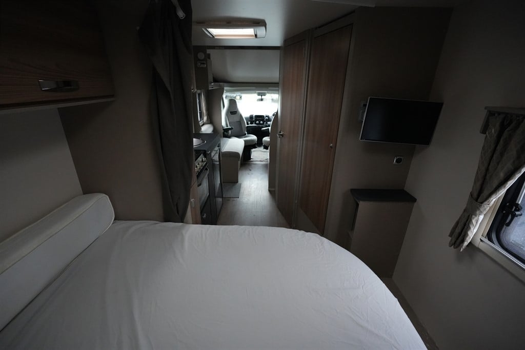[4 berth ]Swift Edge 494