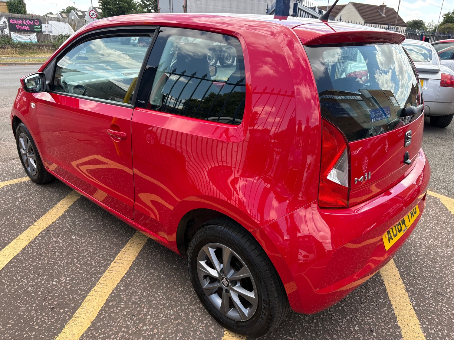 SEAT Mii 2014 - Cars in St. Neots