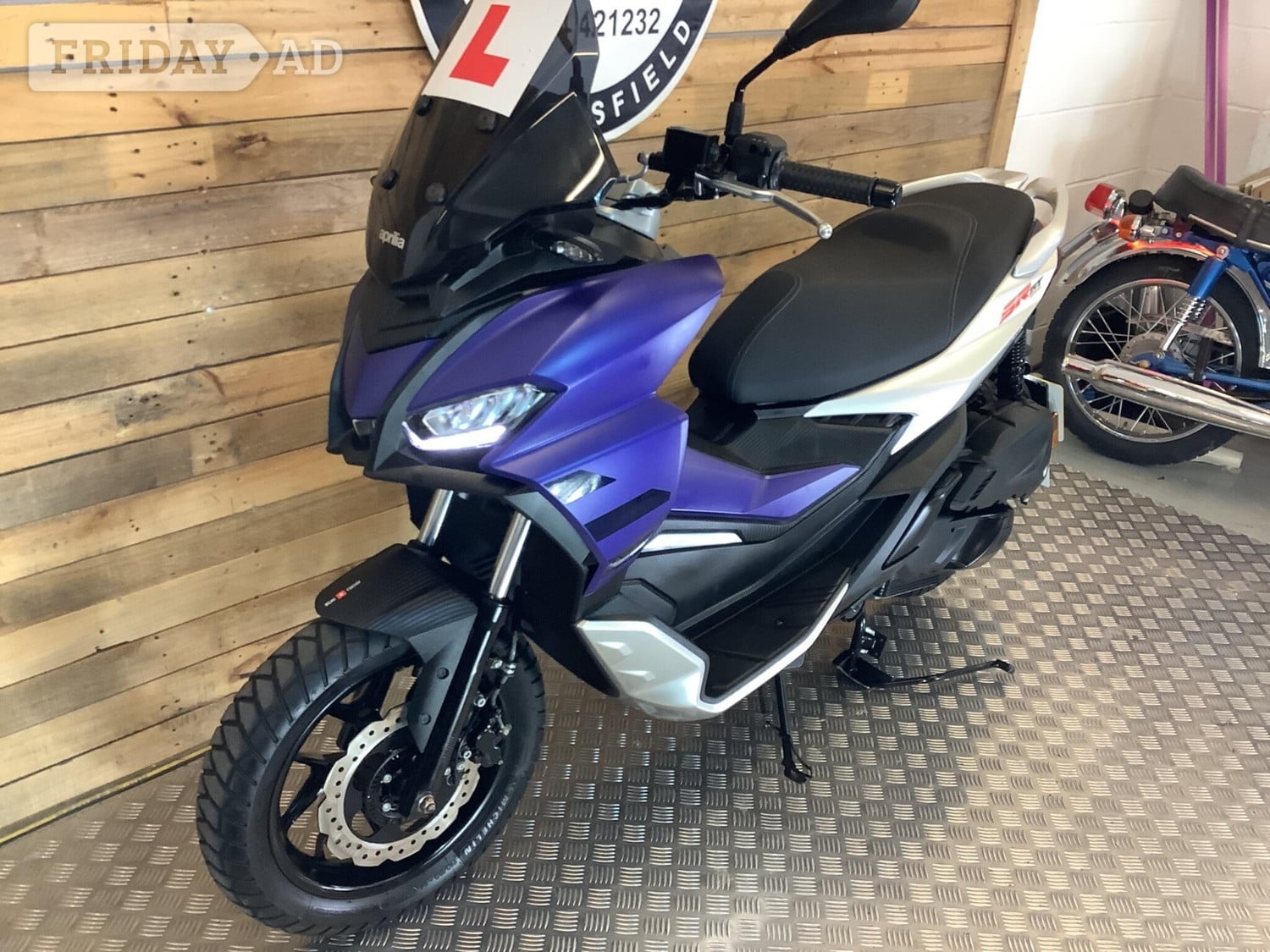 [ berth ]Aprilia SR