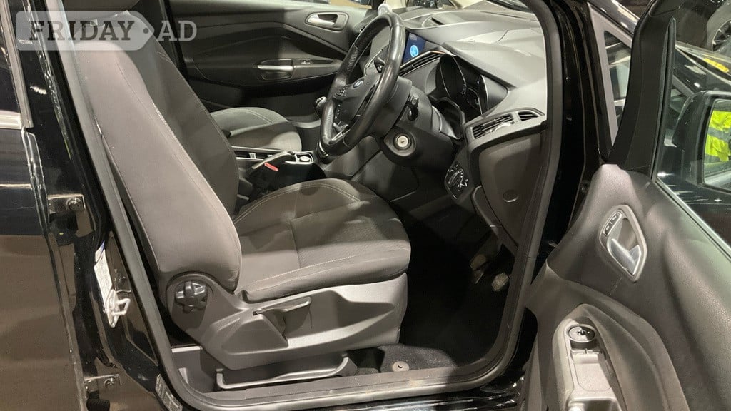 Ford C-MAX 2017 - Cars