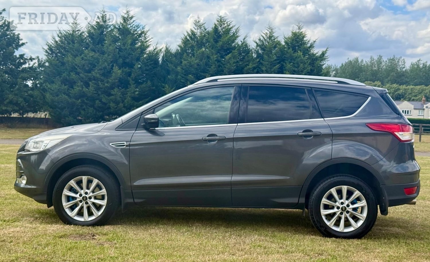 [ berth ]Ford Kuga