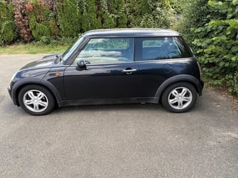 Mini Hatch 2006