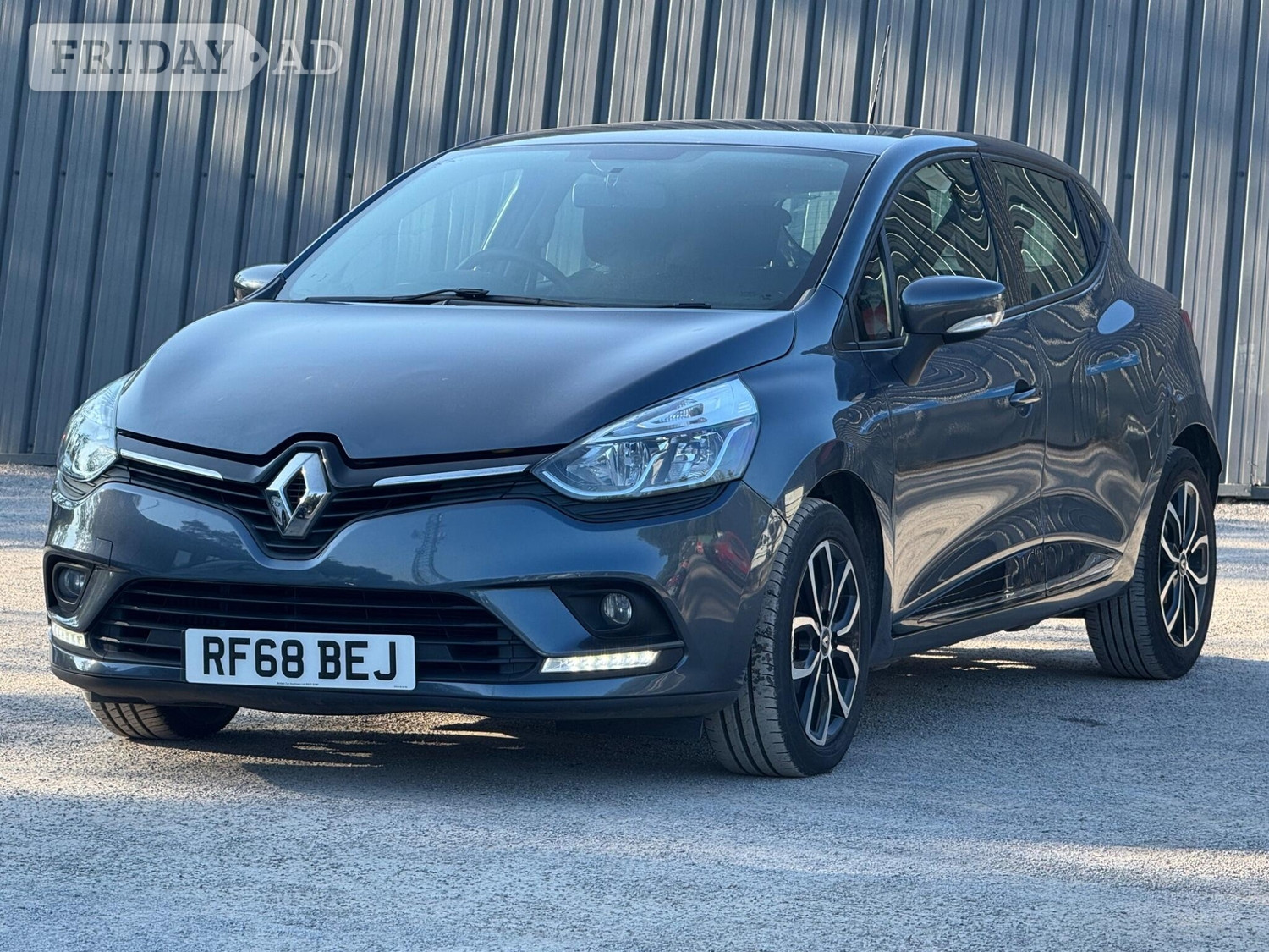 [ berth ]Renault Clio