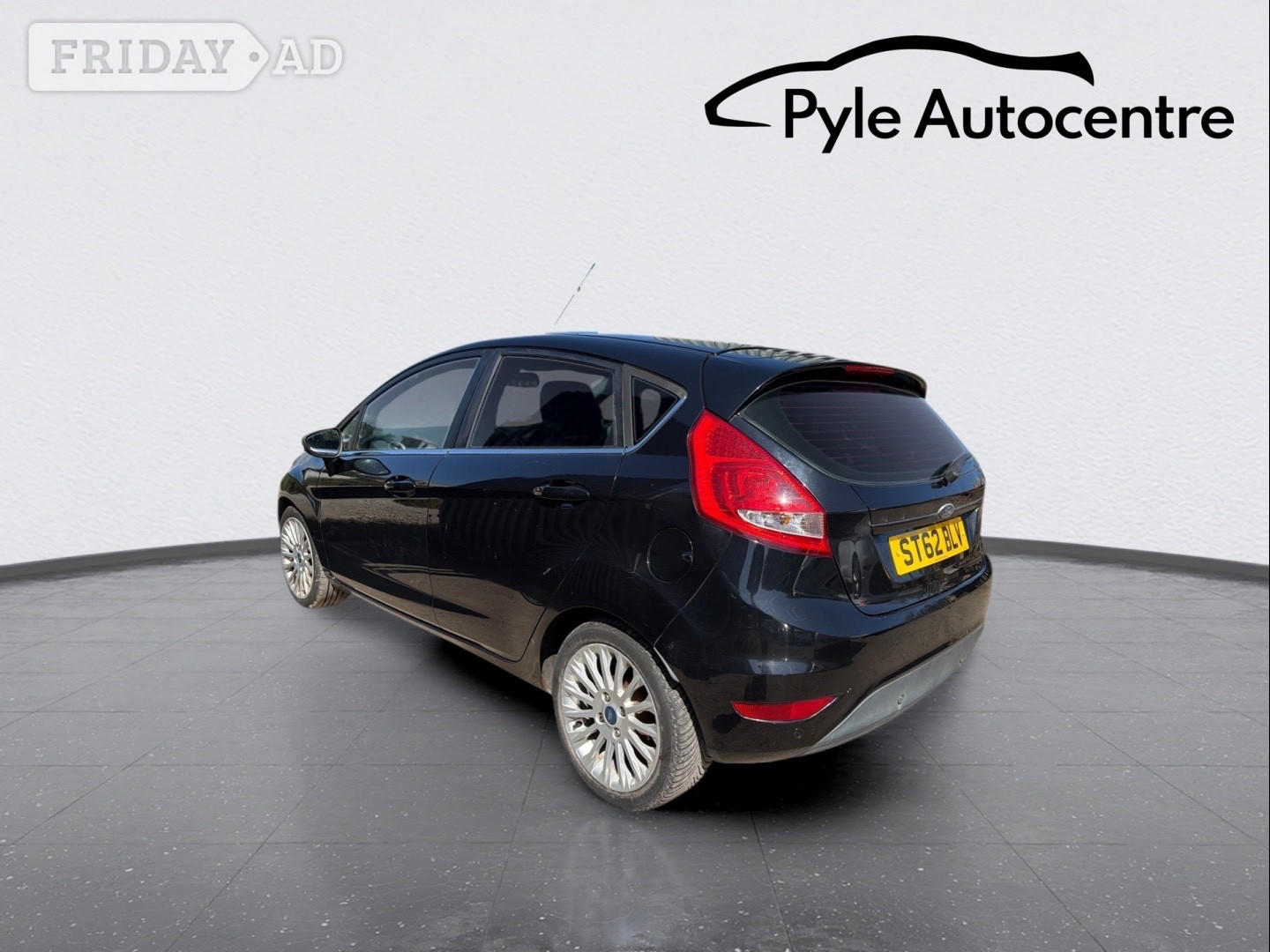 Ford Fiesta 2012 - Cars