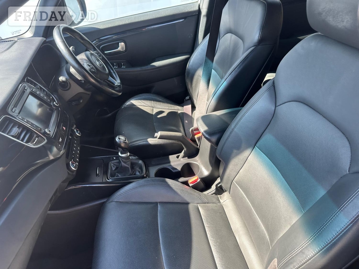 [ berth ]Kia Carens