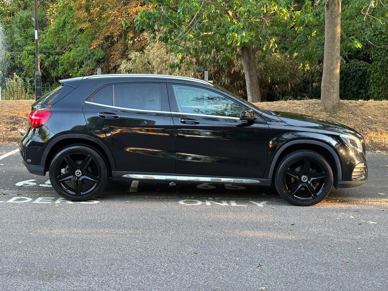[ berth ]Mercedes-Benz GLA