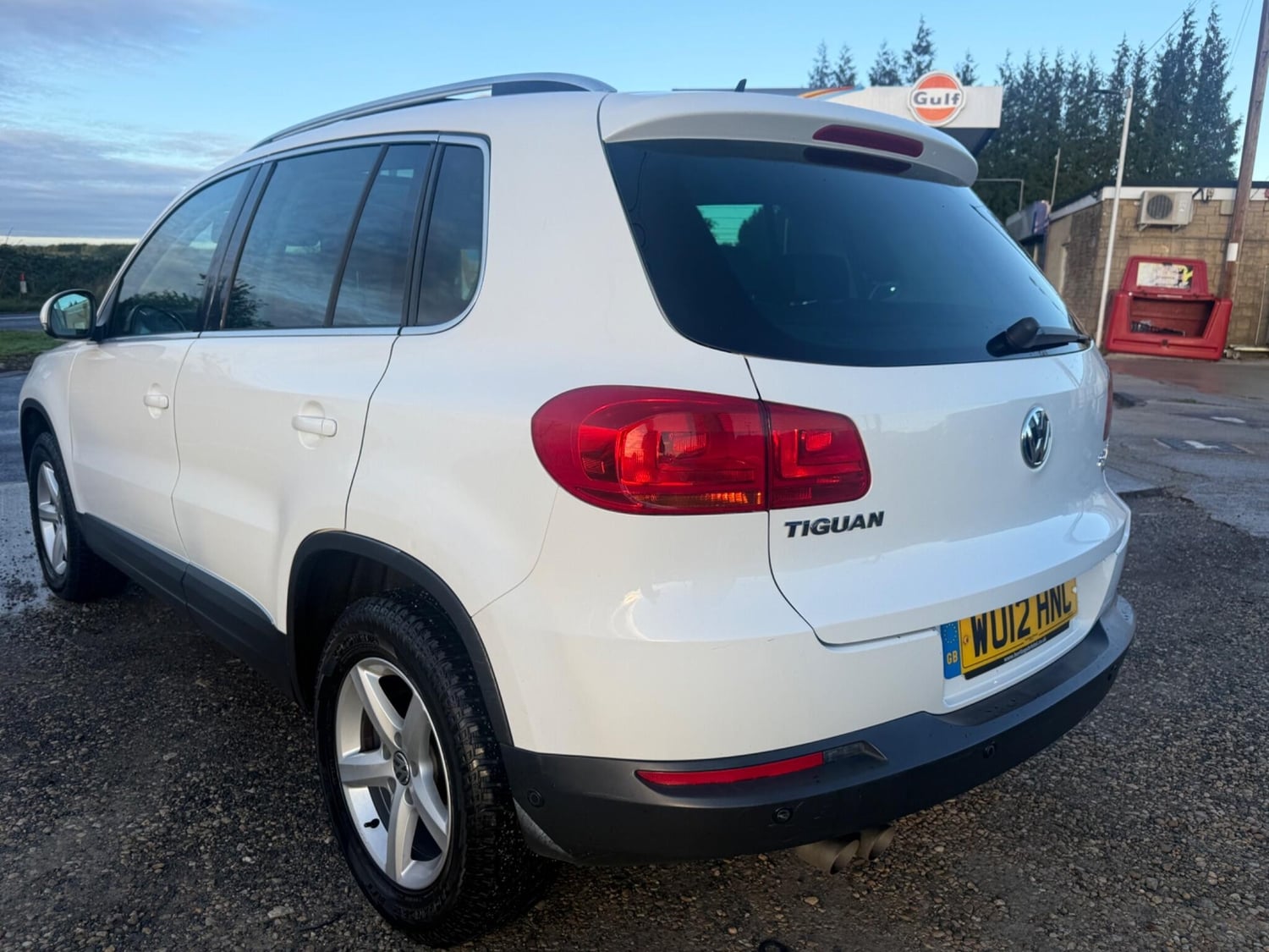 Volkswagen Tiguan 2012 - Cars