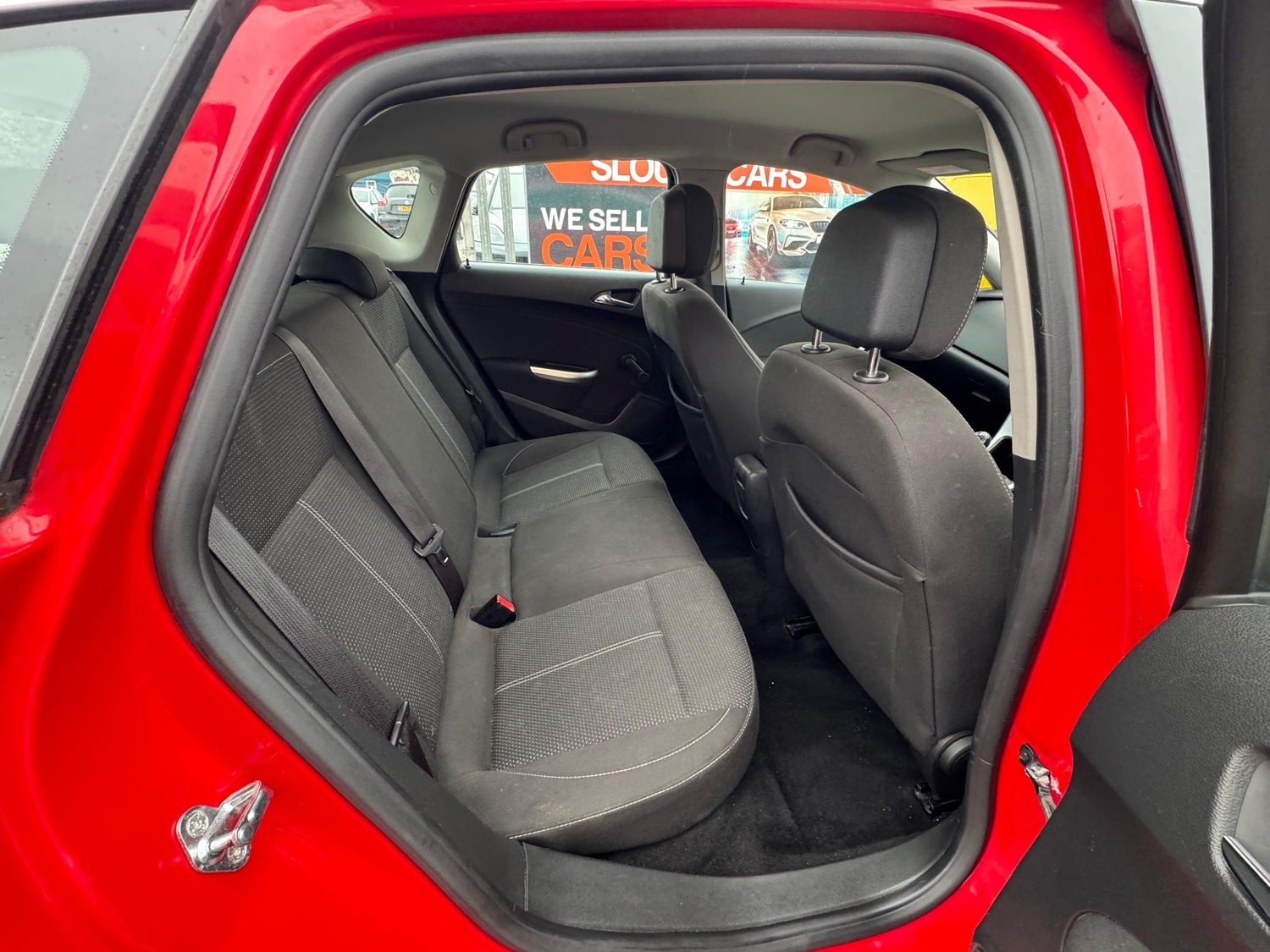Vauxhall Astra 2011 - Cars