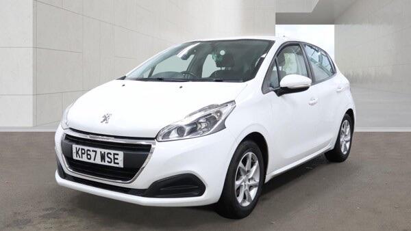 [ berth ]Peugeot 208