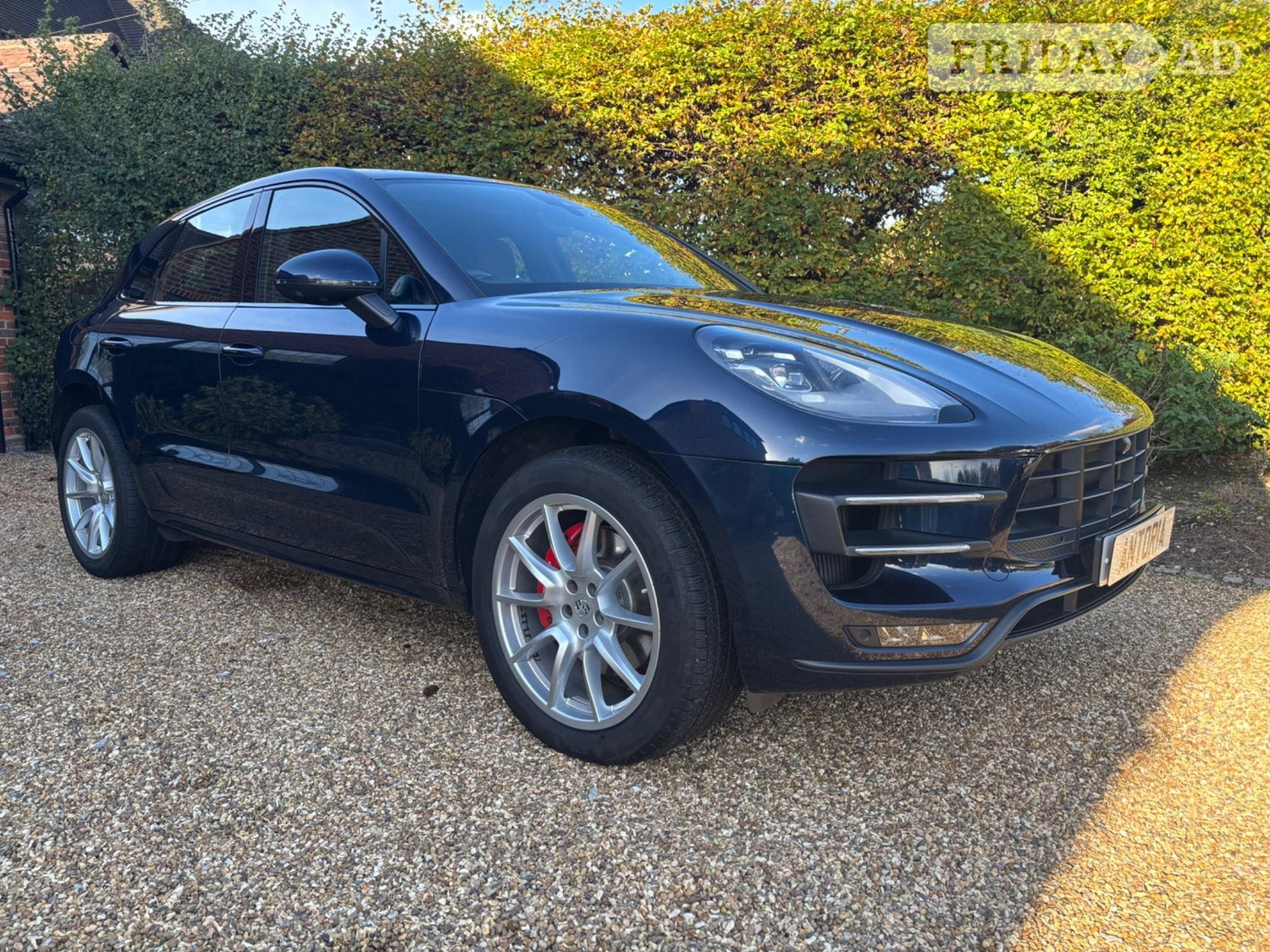 Porsche Macan 2017 in Hillingdon